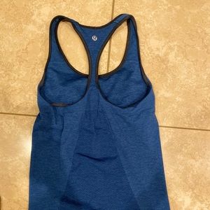 Lululemon tanktop